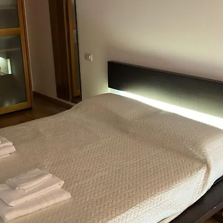 Comodo A Stazione Autostrada Ed Autodromo, 5 Posti Letto Con Garage Διαμέρισμα Ίμολα